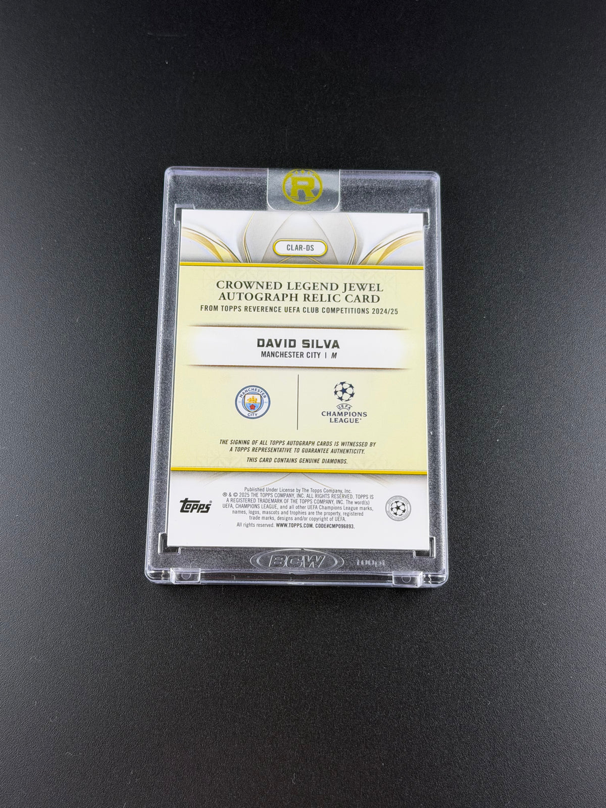 David Silva – Topps Reverence 2024/25 – Crowned Legend Jewel Autograph Relic – 17/25.