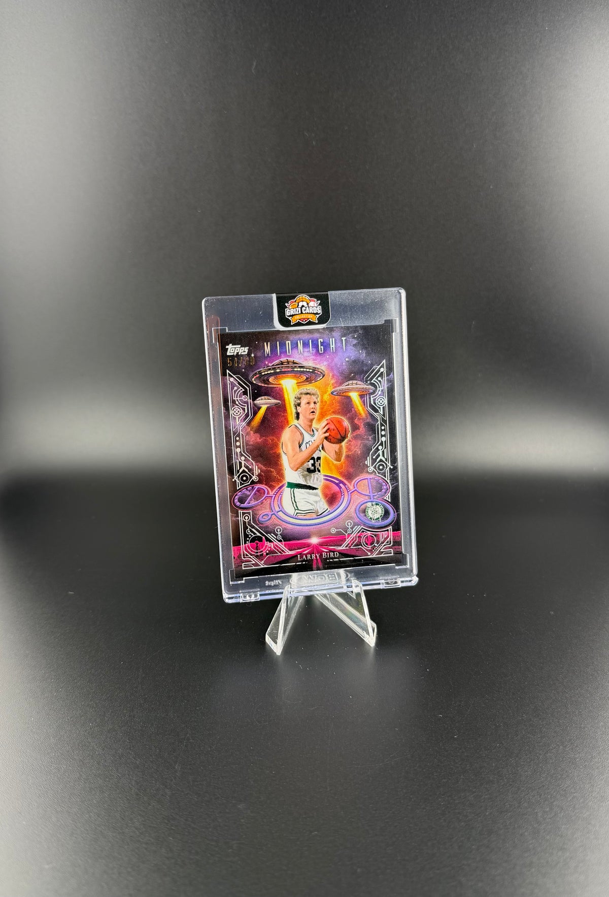 Larry Bird – 2025-26 Topps Midnight “Daydreamers” /99