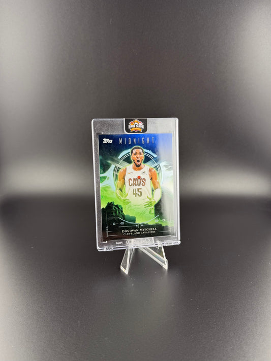 Donovan Mitchell – 2025-26 Topps Midnight "Night Vision"