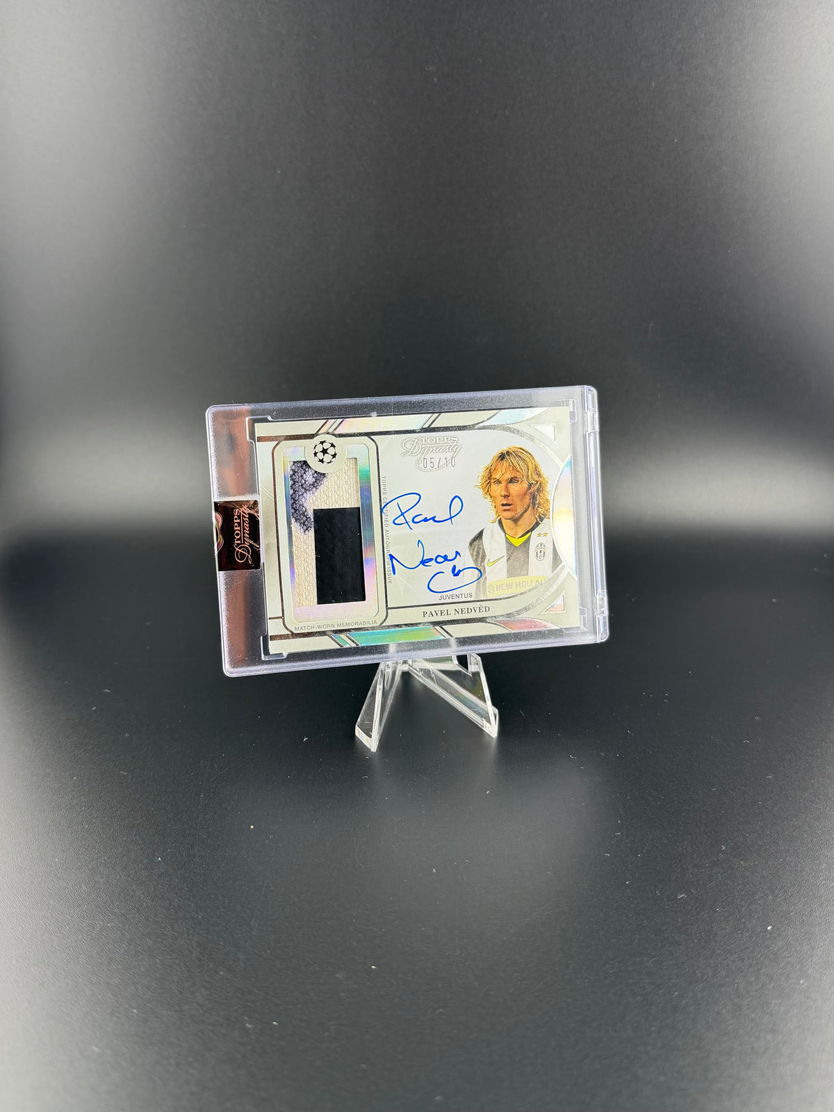 Pavel Nedvěd – 2024/25 Topps Dynasty UEFA Club Competitions – Dynasty Autographed Patch Card – 05/10.